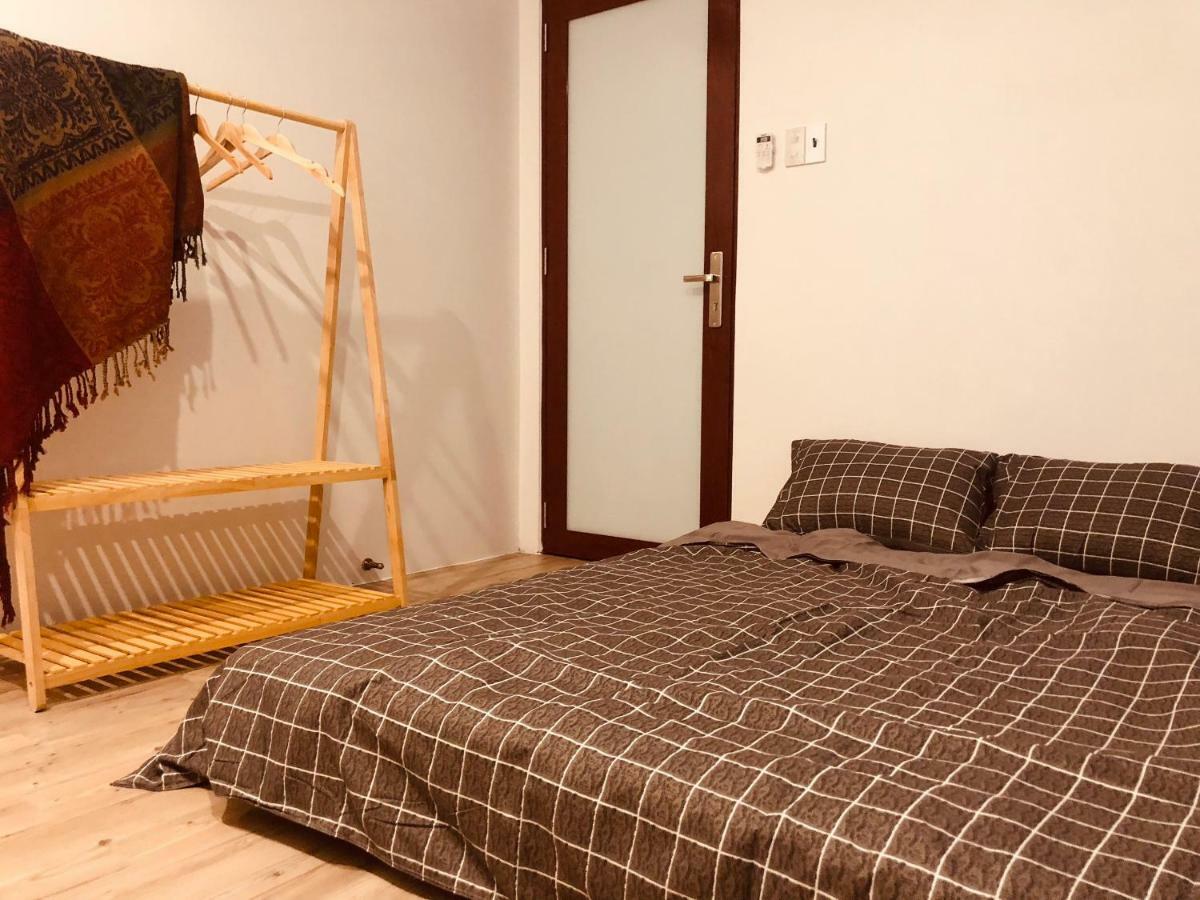 ראץ' גיאה Stay Hostel - 300M From The Ferry מראה חיצוני תמונה